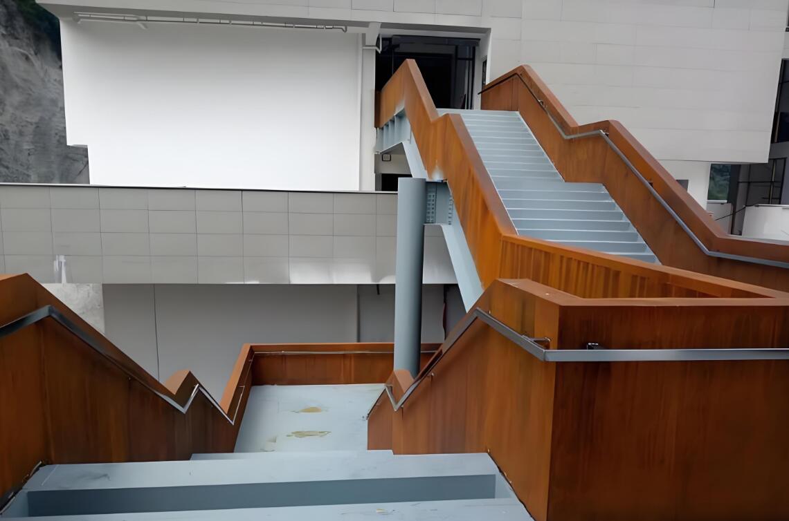 建瓯耐候钢楼梯